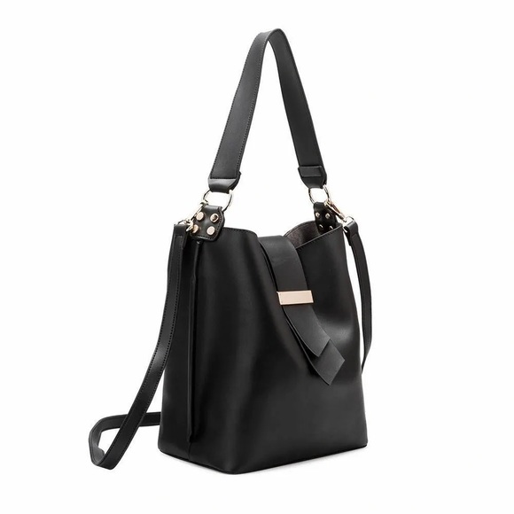 *SOLD* ALESSIA SHOULDER BAG - Picture 1 of 3